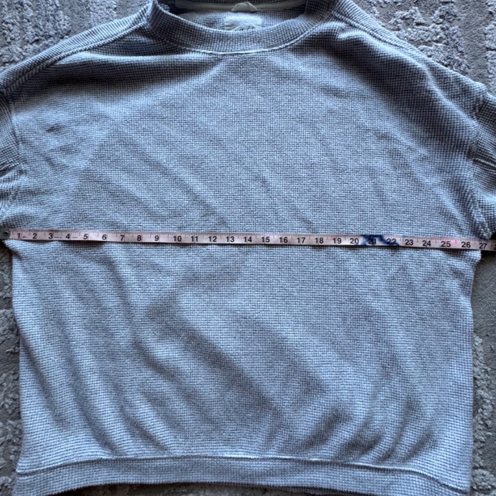 Cozy Aerie Sweater, Excellent Condition, Size Medium